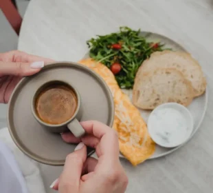 cafe-fika-elk-nadjeziorna-kawiarnia-promenada-sniadania-elk-15